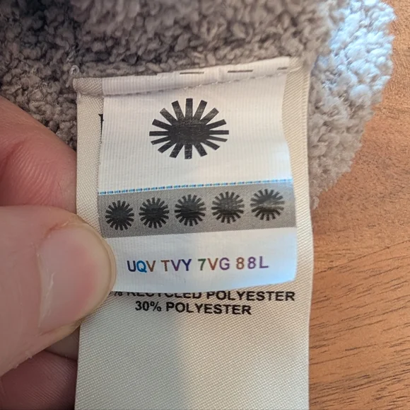 UGG Women's Tan Sleeveless Top - Picture 5 of 10